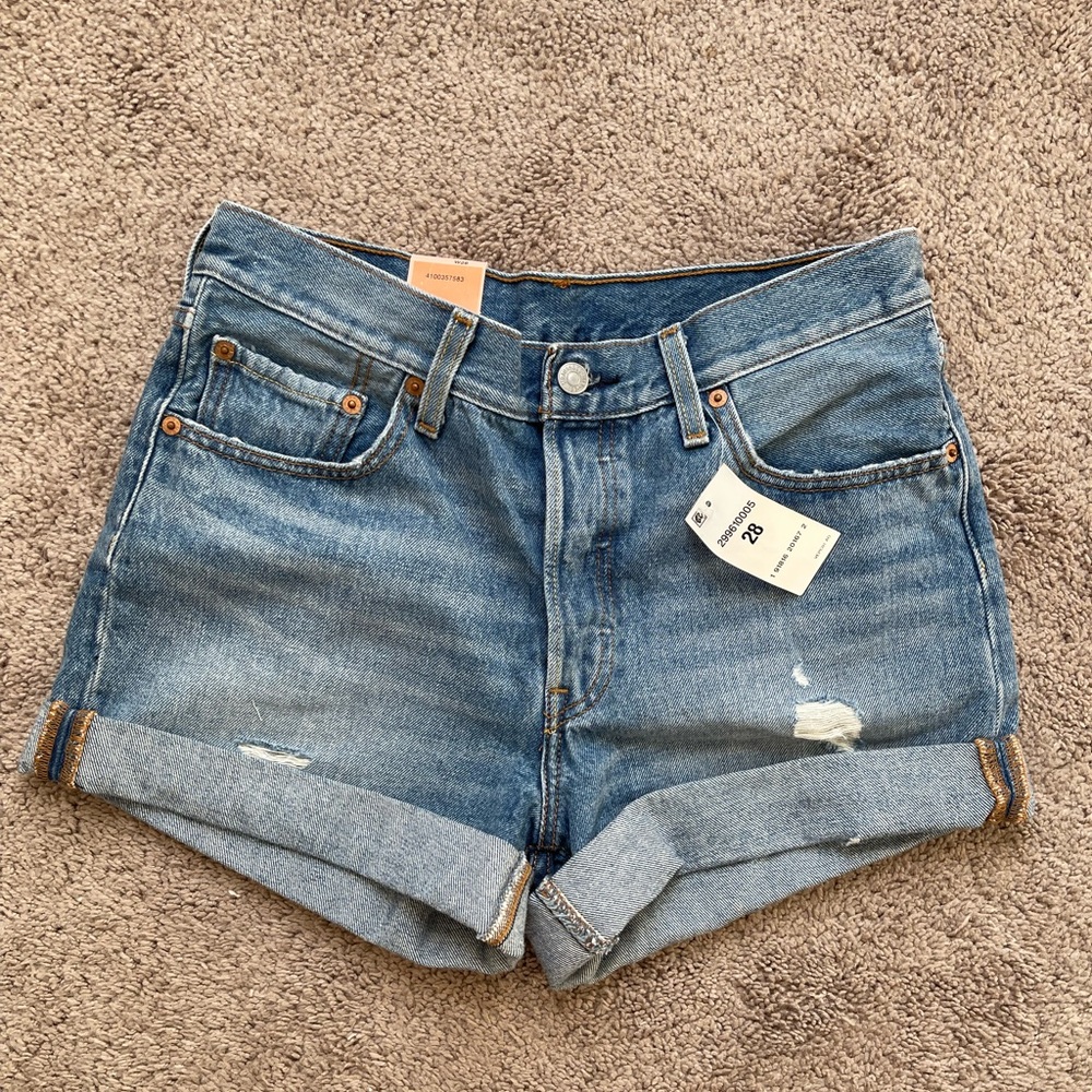 NWT Levi’s 501 Shorts